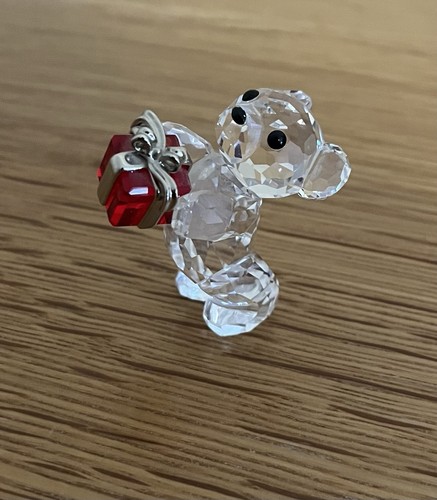 Swarovski kris bear a gift - swarovski,