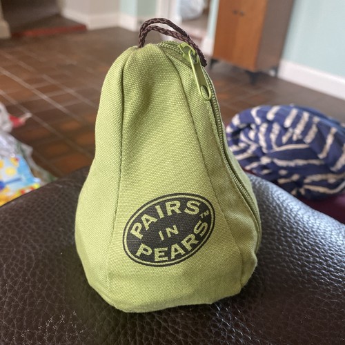 Pairs pears word letter - pairs,