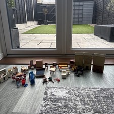 1970s Vintage Dolls House