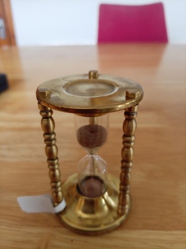 Solid brass sand - solid,