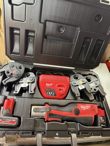 Milwaukee m12 press - m12, tool