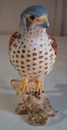 Beswick kestrel bird figurine - beswick,
