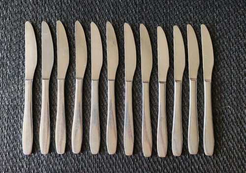 Old hall main knives - 12,