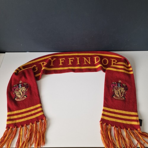 Harry potter gryffindor scarf - harry,
