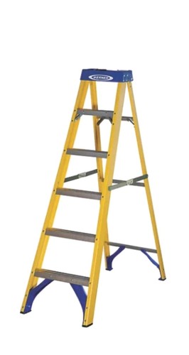 Fibreglass step ladder 6 - step,