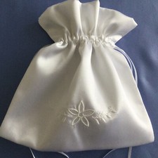 WHITE SATIN LINED COMMUNION BAG DOLLY BAG BRIDAL BRIDESMAID FLOWER GIRL