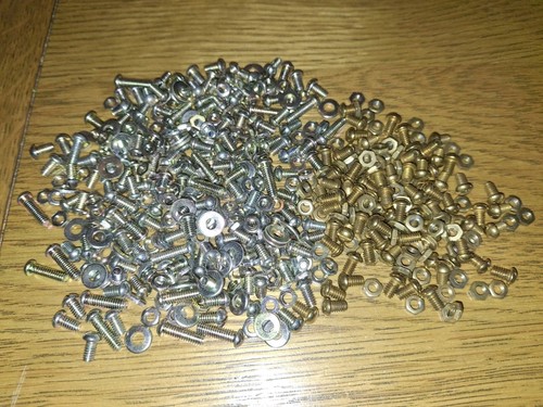 Approx 500 meccano brass - approx,