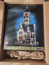 LEGO Icons Haunted House 10273