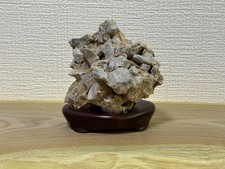 Sazare-ishi, Suiseki, viewing