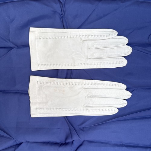 Ladies white leather gloves - white,