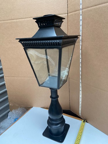 Limehouse pagoda pillar light - limehouse,