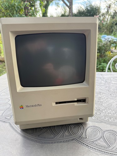 Apple macintosh plus 1mb 1986 - apple,