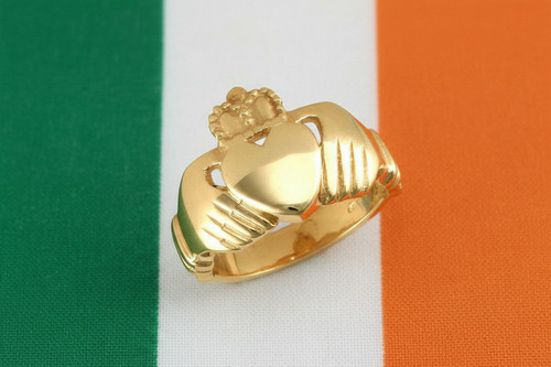 9ct yellow gold gents claddagh - 9ct,
