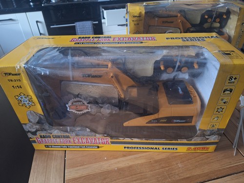 Scale radio control - 1/14,