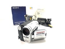 Sony CCD-TRV238E Hi8 Tape Digital Video Camera HANDYCAM Complete BOXED SET