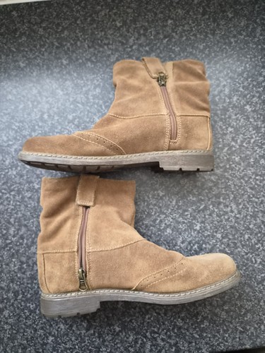 Timberland boots size 5 - boots,