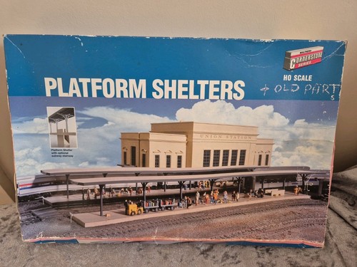 Walthers platform shelters kit - walthers,