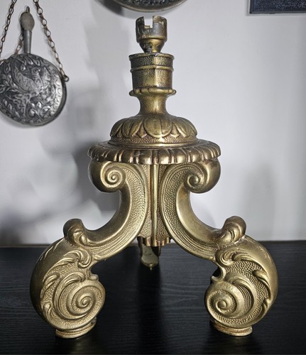 Vintage possibly antique heavy - possibly,
