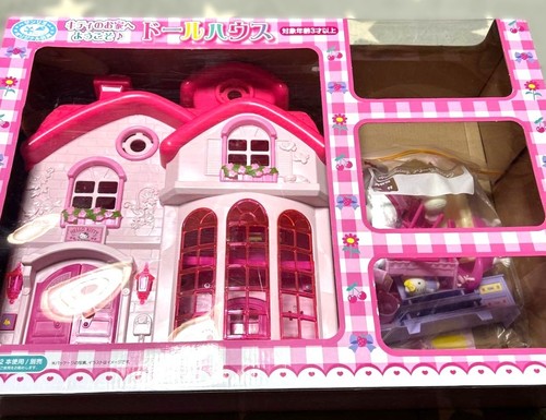 Hello kitty welcome home - kitty,