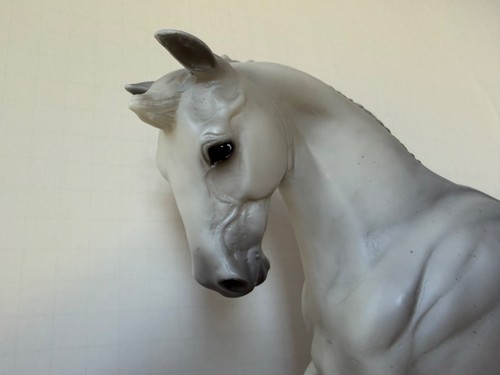 Breyer 1232 milton show - breyer,