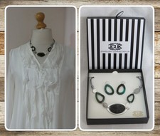 BNWT, STATEMENT, GREEN &