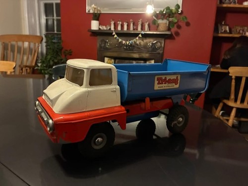 Triang toy tipper truck - , with