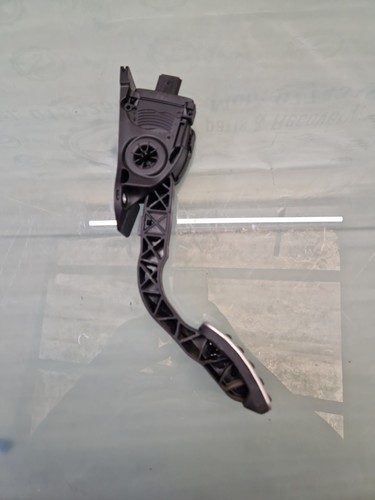 Volvo v40 accelerator throttle - accelerator,