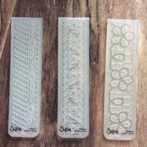 Sizzix border embossing - border,