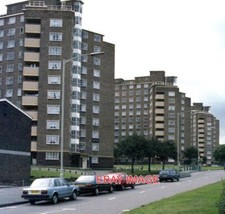 PHOTO  NECHELLS FLATS 1988 WITH A NICE SELECTION OF PERIOD CARS  .