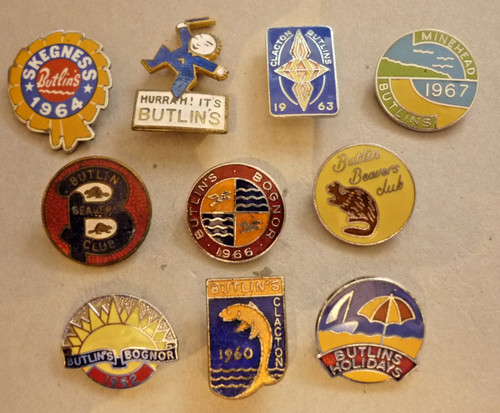 Ten vintage enamel badges - vintage,