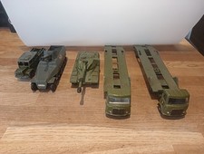 5 Dinky Toys Chieftain Tank