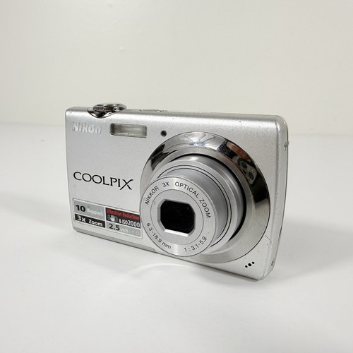 Nikon coolpix s225 10mp - coolpix,