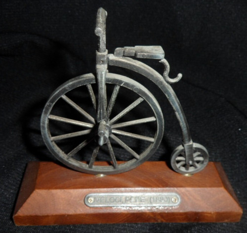Metal bicycle velocipede 1880 - metal,