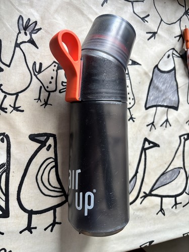 Black air bottle - air, pods