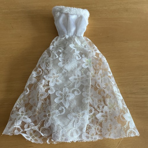 Vintage sindy size barbie - vintage,