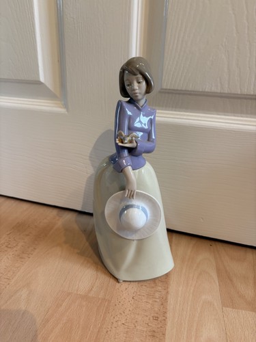Nao lladro figurines - nao,