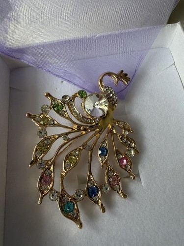 Peacock brooch pin - pin, tone