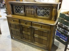 PRIORY STYLE SOLID OAK LARGE COURT CUPBOARD / SIDEBOARD, LEADED GLAZED