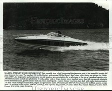 Press Photo Maxum 2400/SC boat