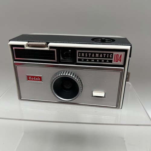 Kodak instamatic 104 vintage - kodak,