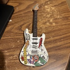 Tom Delonge Blink 182 Dammit