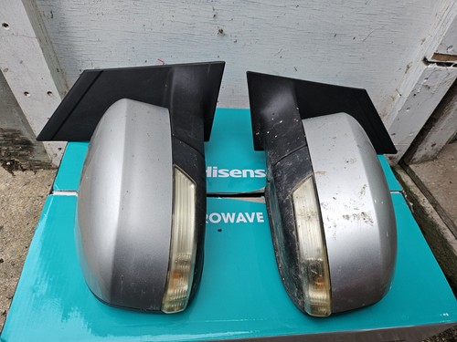 Ford focus pair - ford, wing