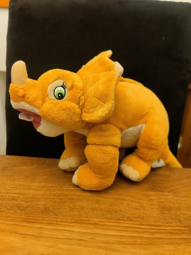 The land before time cera - land,