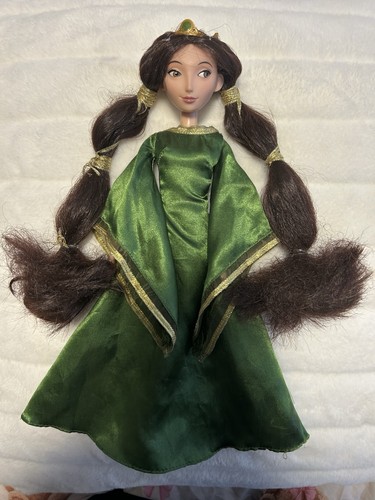 Queen elinor doll mother from - queen,