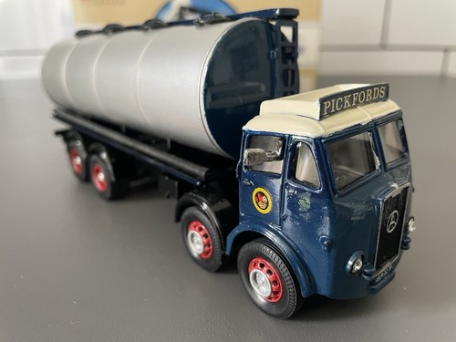 Corgi classics code 3 - 1:50,