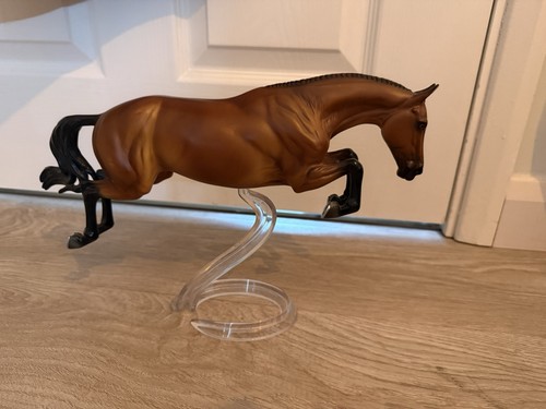 Breyer jumping horse - breyer,