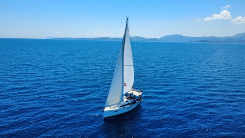 Bavaria cruiser yacht - bavaria,