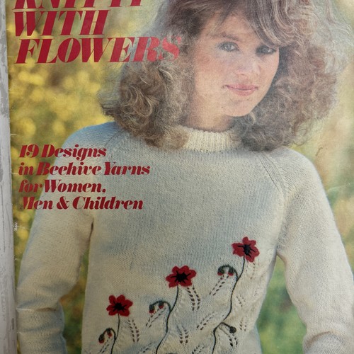 Patons knitting pattern book