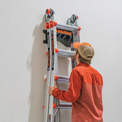 Little giant ladders - giant, megalite