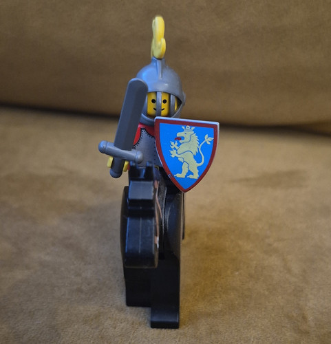 Lego lion knight - lion,
